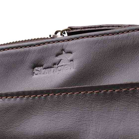 Вертикальна чоловіча сумка через плече із гладкої натуральної шкіри Shvigel 20868_1 Коричневий Київ