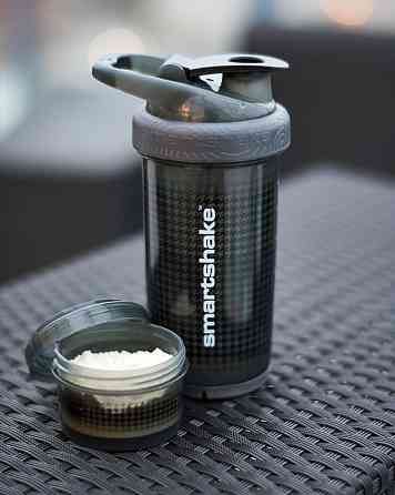 Шейкер спортивний SmartShake Revive 25oz/750ml Black Каменское