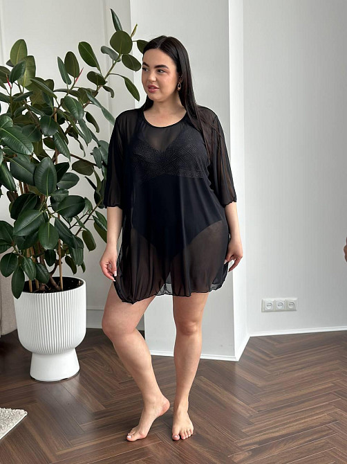 Женская пляжная туника в сеточку короткая однотонная накидка на купальник oversize прозрачная черная Одесса - изображение 8