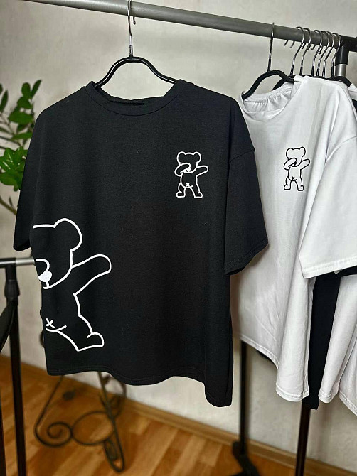 Женская оверсайз футболка с мишкой кулир Черный Одесса - изображение 3