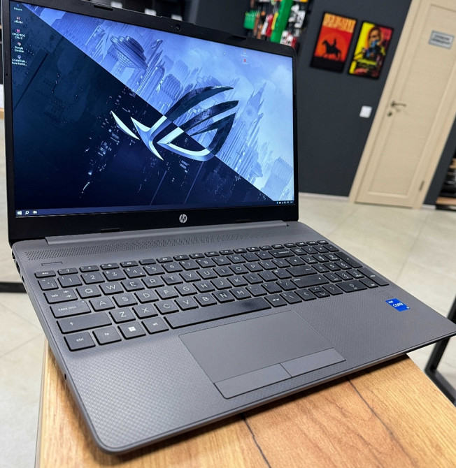 Ноутбук: HP 250 G9- Core i5 1235U 10 ядер/ 8Gb. /256Gb. NVME /Full HD Харьков - изображение 1