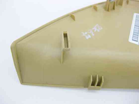 Mercedes-Benz  A1646800339 8K67 Кришка лівого торця приладової панелі бежева ML W164 GL X164 Одесса