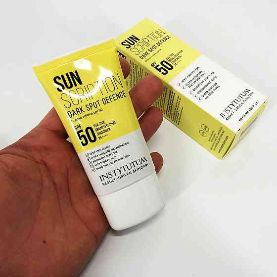 Сонцезахисний крем із освітлювальним ефектом Instytutum Sunscription Dark Spot Defence SPF 50, 50 мл SA-38 Івано-Франківськ