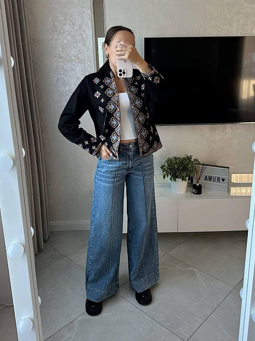 Женский стильный вышитый пиджак без застежки Черный Одесса - изображение 3