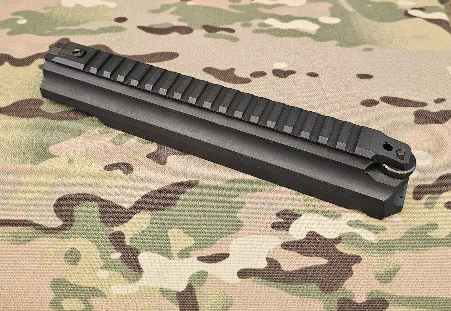 Крышка ствольной коробки с планкой пикатини для АК-74, АКС, АКМ, ЖПК с регулировкой устранения люфта. 