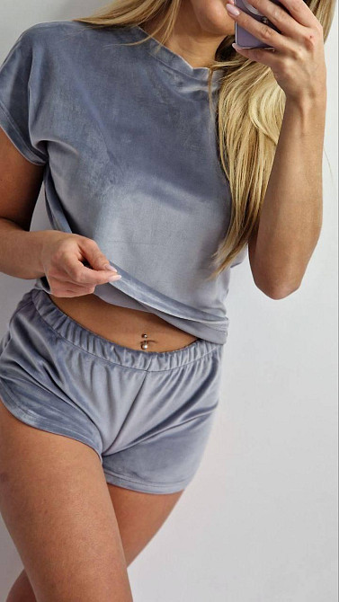 Піжама-комплект (футболка+шорти+штани) з плюшевого велюру Сірий L Харків - фото 4