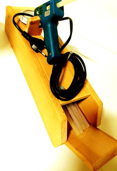 Подставка для клеевого пистолета 