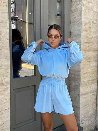 Жіночий стильний костюм-двійка: кофта та шорти зі стразами велюр Блакитний, 46/48 Одеса