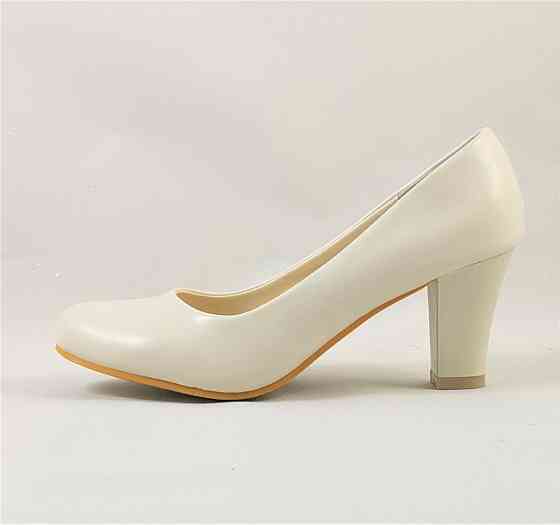 Жіночі Бежеві Туфлі на Толстовці Лакові Модельні (розміри: 37) — 072 Дніпро