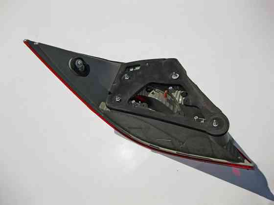 Mercedes-Benz  A2198200264 Ліхтар задній правий CLS C219 до рестайл обламаний лівий нижній куточок Одеса