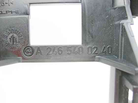 Mercedes-Benz  A2465400240 Кронштейн блоку реле та запобіжників у ногах переднього пасажира CLA Shooting Brake X117 CLA C117 GLA X156 Одесса