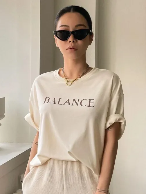 Футболка жіноча з принтом  42 Бежева 2664081439 Дніпро - фото 1