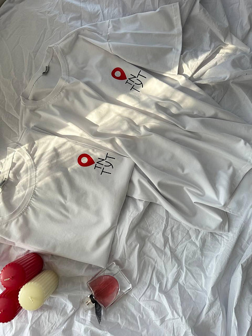 Женская оверсайз футболка с надписью 