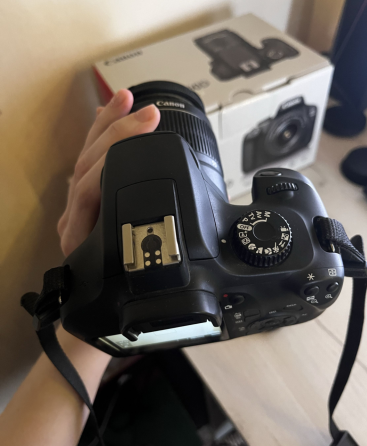 Фотоаппарат зеркальный как новый: Canon 4000D+ Wi-Fi Харьков