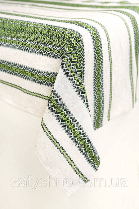 Скатерть вышитая зеленая с салфетками машинная вышивка Киев - изображение 1