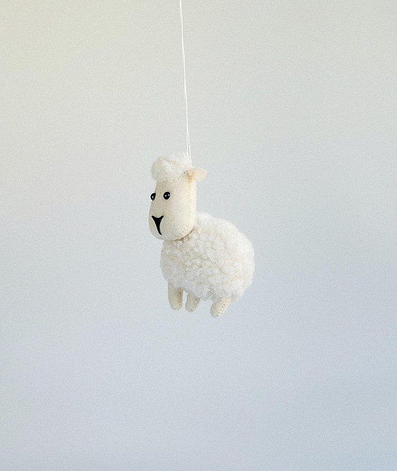 Мягкая фетровая игрушка овечка ручной работы – безопасная развивающая игрушка Киев - изображение 4