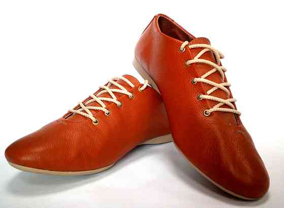 Женские кожаные туфли-лодочки производство Италии. Киев