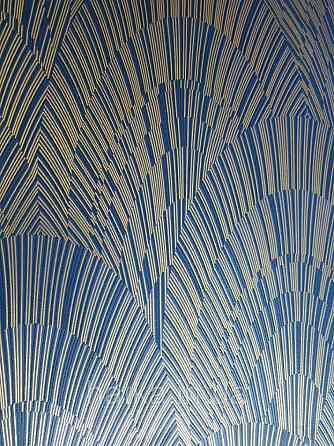 Шпалери вінілові на флізелін Marburg 82219 Giulia геометрія абстракція смужки півколо золотом на темно синьому Київ