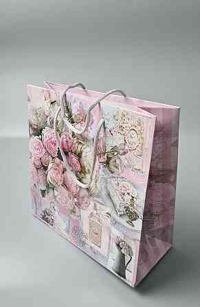 Пакет бумажный подарочный квадратный 23*24*10(артKV-136) (12 шт) Харків