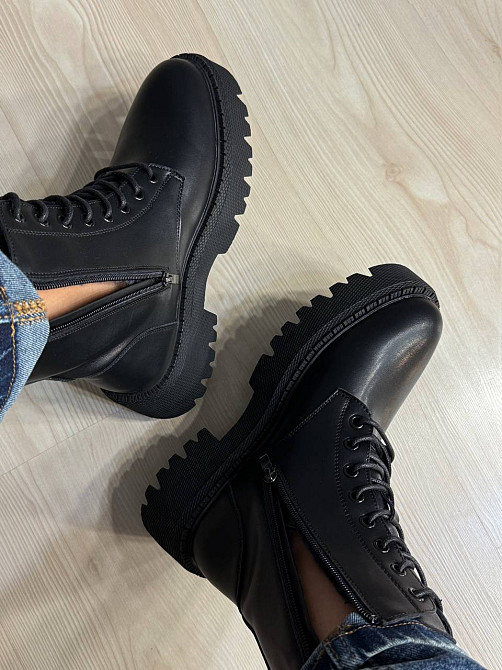 Черевики жіночі Hengji 672 шкіряні утеплені на тракторній підошві чорні, 36, 23 см Київ - фото 14