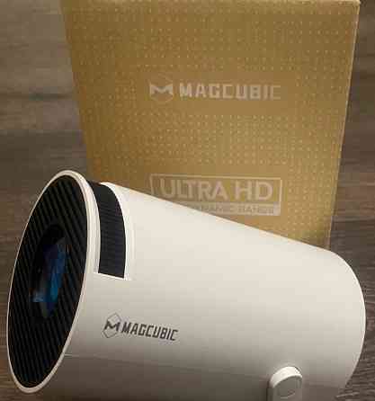 Смарт-проєктор MAGCUBIC HY300 PRO 4K Android 11 Київ