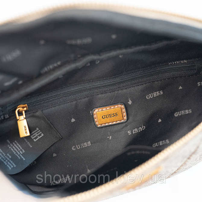 Жіноча сумка "бананка", слінг на пояс та на груди Guess (7518) світло коричнева Київ - фото 2