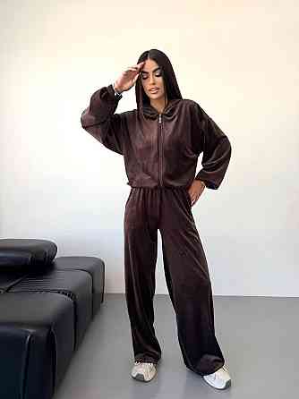 Женский стильный прогулочный костюм тройка: кофта топ и брюки из мягкого велюра Шоколадный, 46/48 Одесса