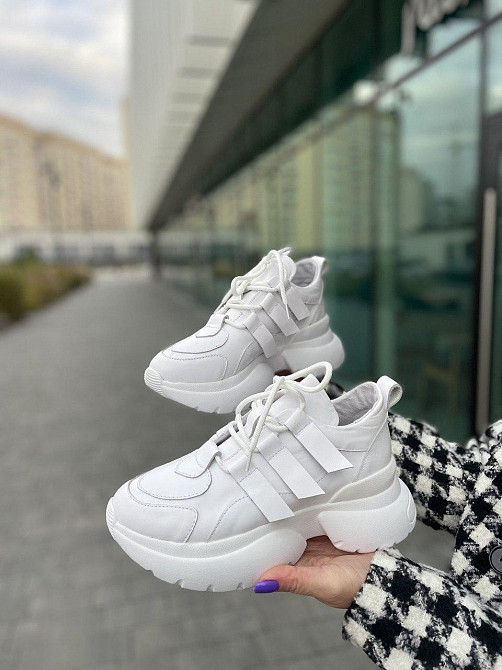 Кросівки жіночі M.KRAFT 21042 білі (весна-осінь, шкіра натуральна) (5280) 36р.37р.38р. 38 Коломия - фото 1