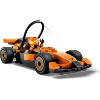 Конструктор LEGO City Пілот F1 з автомобілем для перегонів команди McLaren (60442) Вінниця