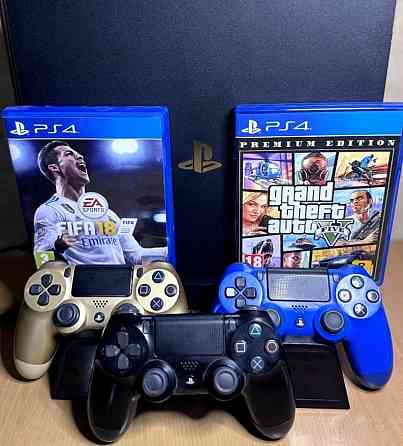 PS4 Pro 1TB + FIFA 18 + 3 джойстики + охолодження. Харків
