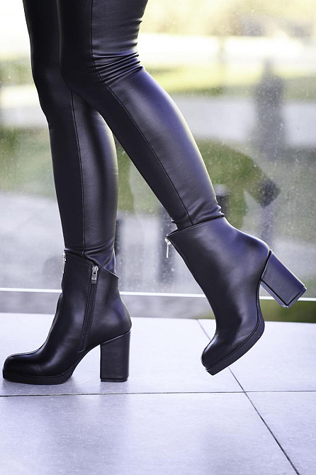 Жіночі черевики ARLEN чорні натуральна шкіра каблук 9см розміри 36р. 37р. (2990) Коломия - фото 4
