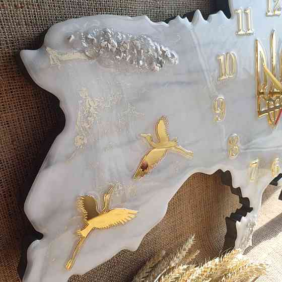 Годинник настінний 80*55 см з епоксидної смоли ручної роботи "Карта України" Дніпро