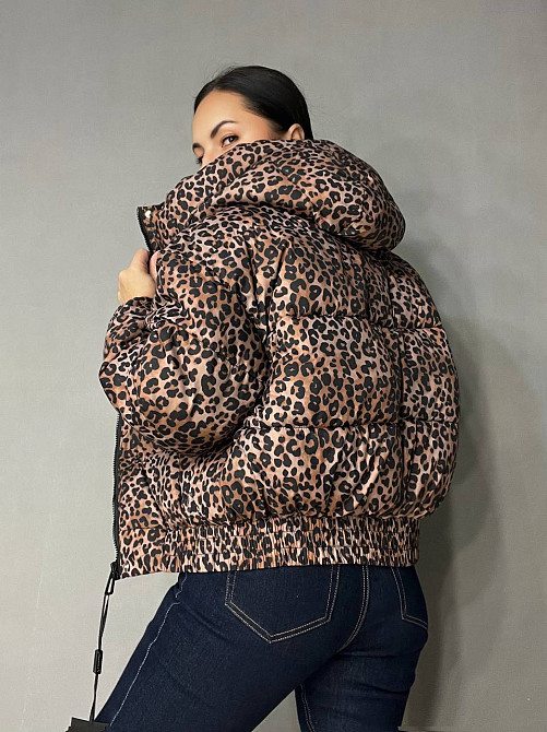 Куртка жіноча Lady Yep 9006 коротка з капюшоном леопардовий принт на резинці демісезонна коричнева, коричневий, 46 Київ - фото 17