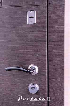 Двери квартирные, серия Элегант, модель Калифорния, гнутый профиль, 2 контура уплотнения, 2 замка 850 Киев