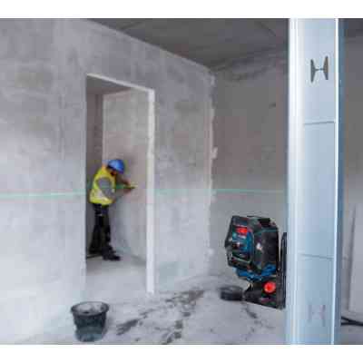 Лазерный нивелир Bosch GCL 2-50 G, до 15м, 0.3мм/м, з штативом BT 150, тримачем RM 10, чохол (0.601.066.M01) Винница