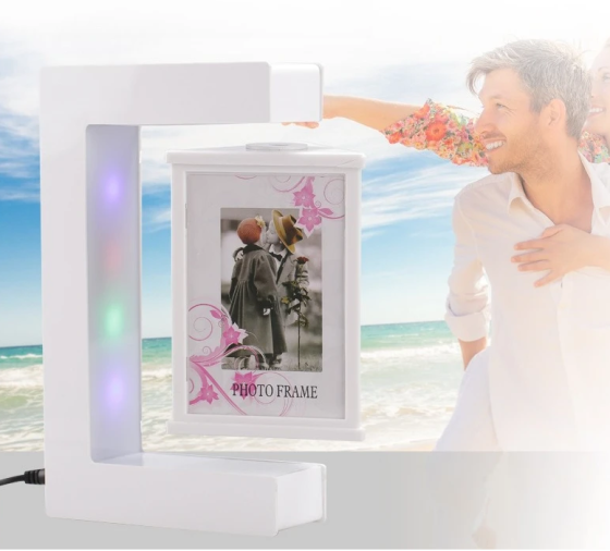 Левитирующая фоторамка-ночник на 3 три фото Фоторамка левитация Белая Кременчуг