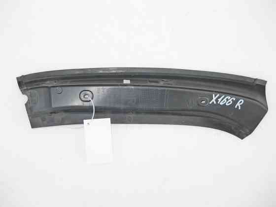 Mercedes-Benz  A1666900464 Накладка отвору кришки багажника права GL/GLS X166 Одеса