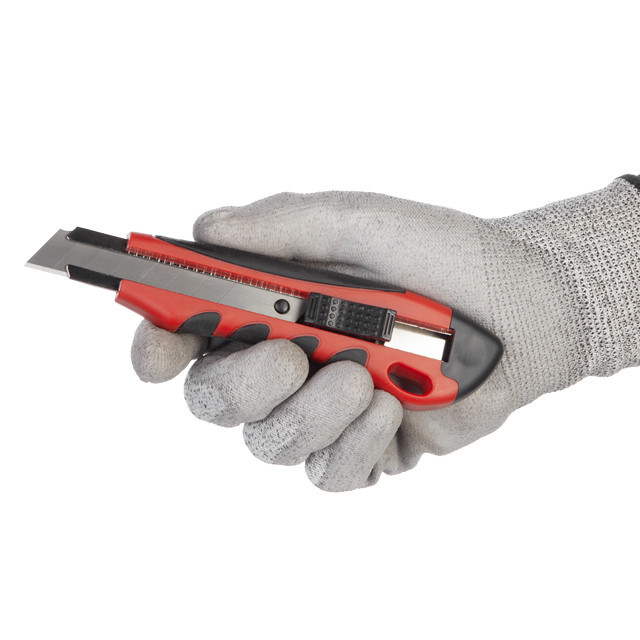 Нож сегментный, 18 мм, металлическая направляющая, противоскользящий корпус, дробилка INTERTOOL HT-0506 Киев - изображение 8