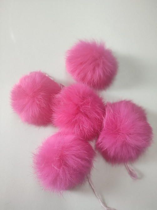 Меховой бубон на шапку из кролика 7-8 см Малиновый Харьков - изображение 3