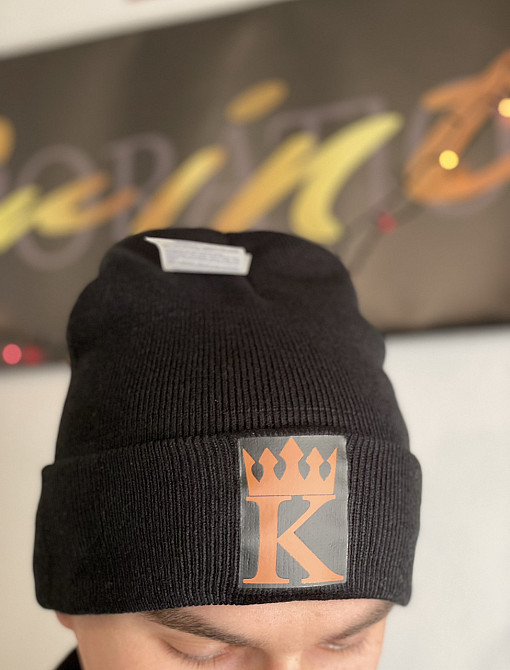 Черная шапка - KING с короной. Черновцы - изображение 2