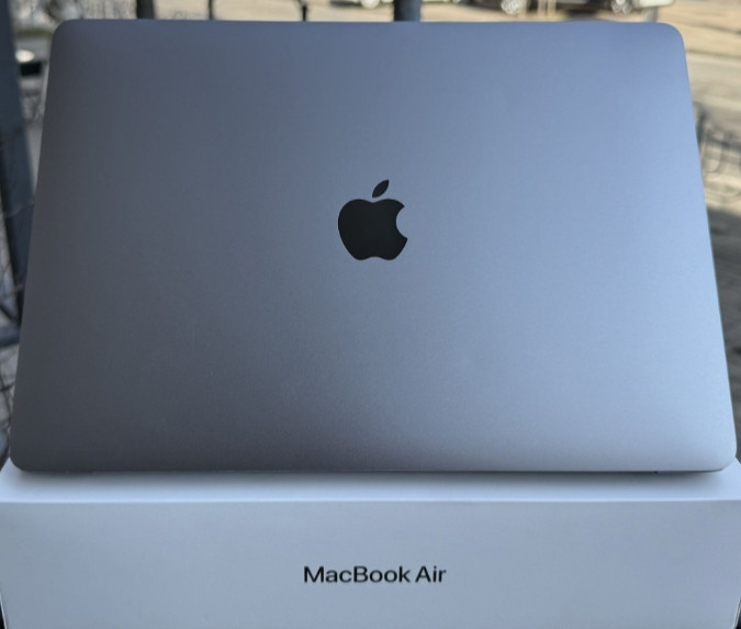 Ноутбук MacBook Air M1 8/256gb Space Gray Киев - изображение 4