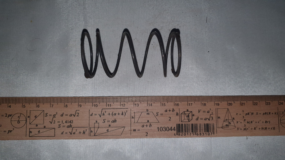 Пружина сжатия 31.5х62х2 мм. СССР. Харьков - изображение 1