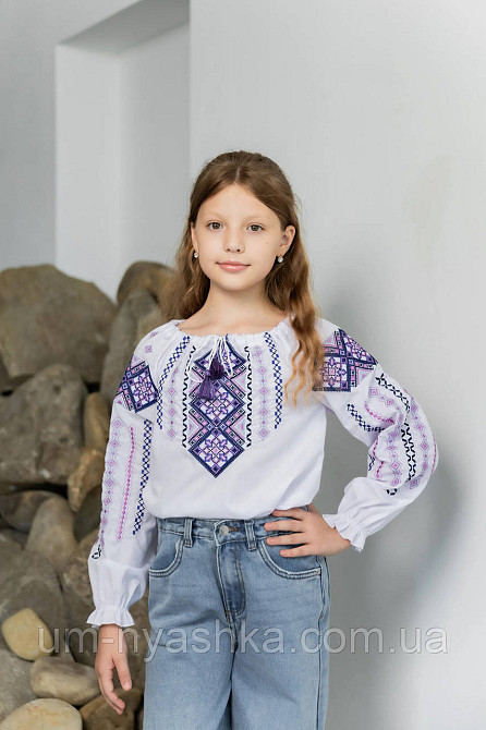 Дитяча вишиванка Гануся із фіолетовою вишивкою Кривий Ріг - фото 3