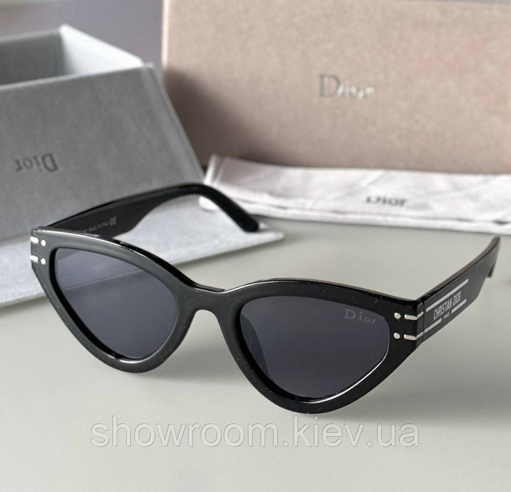 Женские солнцезащитные очки 