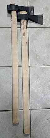 Сокира лісоруба від польського виробника кованих виробів "Kuznia TosStal" вагою 1.500 г довжиною ручки 90 см Киев