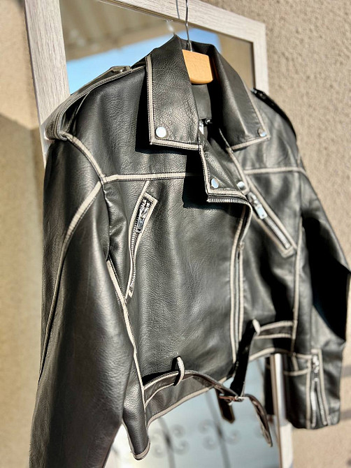 Куртка жіноча Aftf Basic 2466 коротка косуха блискавки пояс варені шви екошкіра чорна, чорний, M Київ - фото 4