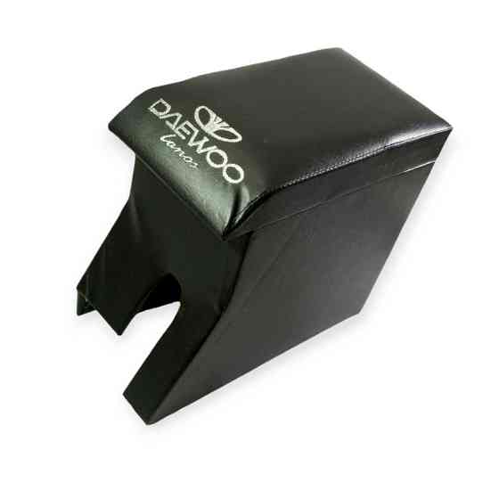 Подлокотник daewoo lanos черный с вышивкой (кожзам) Мукачево