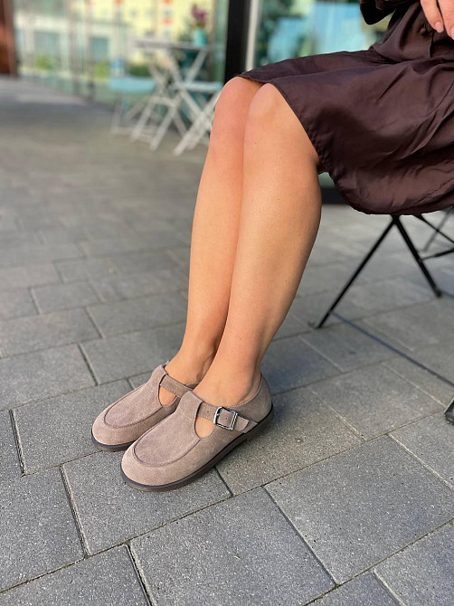 Vanessa Стильні замшеві лофери жіночі з ремінцем T-304-05 капучино весна-осінь р. 36-40 / Лофер Коломия - фото 1