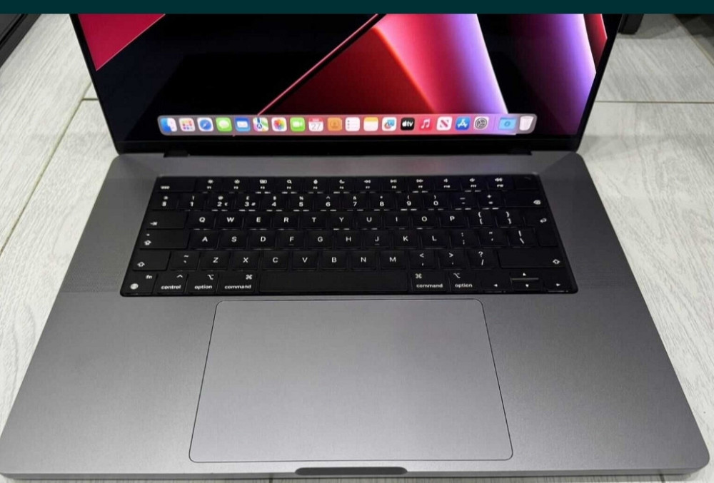Ноутбук MacBook Pro 16 (2023) M2 Pro 16/512Gb. Space / Silver MNW83/ MNWC3 Київ - фото 8