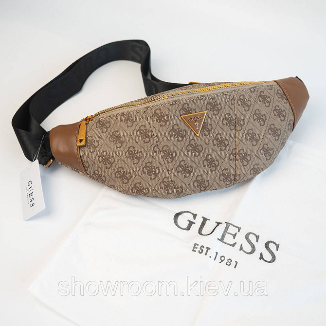 Чоловіча брендова сумка бананка на пояс та на груди (слінг) Guess (7518) світло-коричнева Київ - фото 1